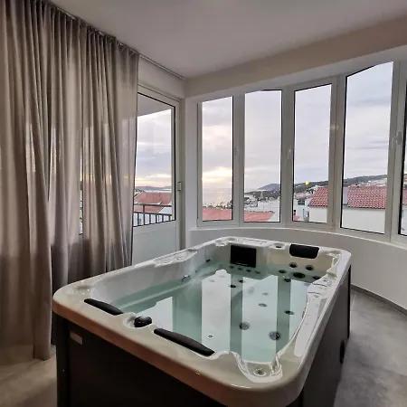 Viskovic * Hvar Town