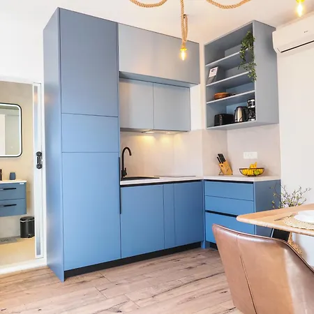 Viskovic Apartment Hvar Town